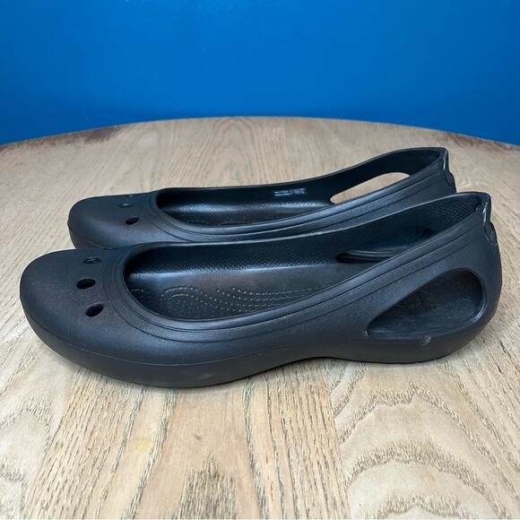 CROCS Kadee Black Ballet Flats Slip On Round Toe Cut Out Women’s Size 10 - Picture 4 of 8